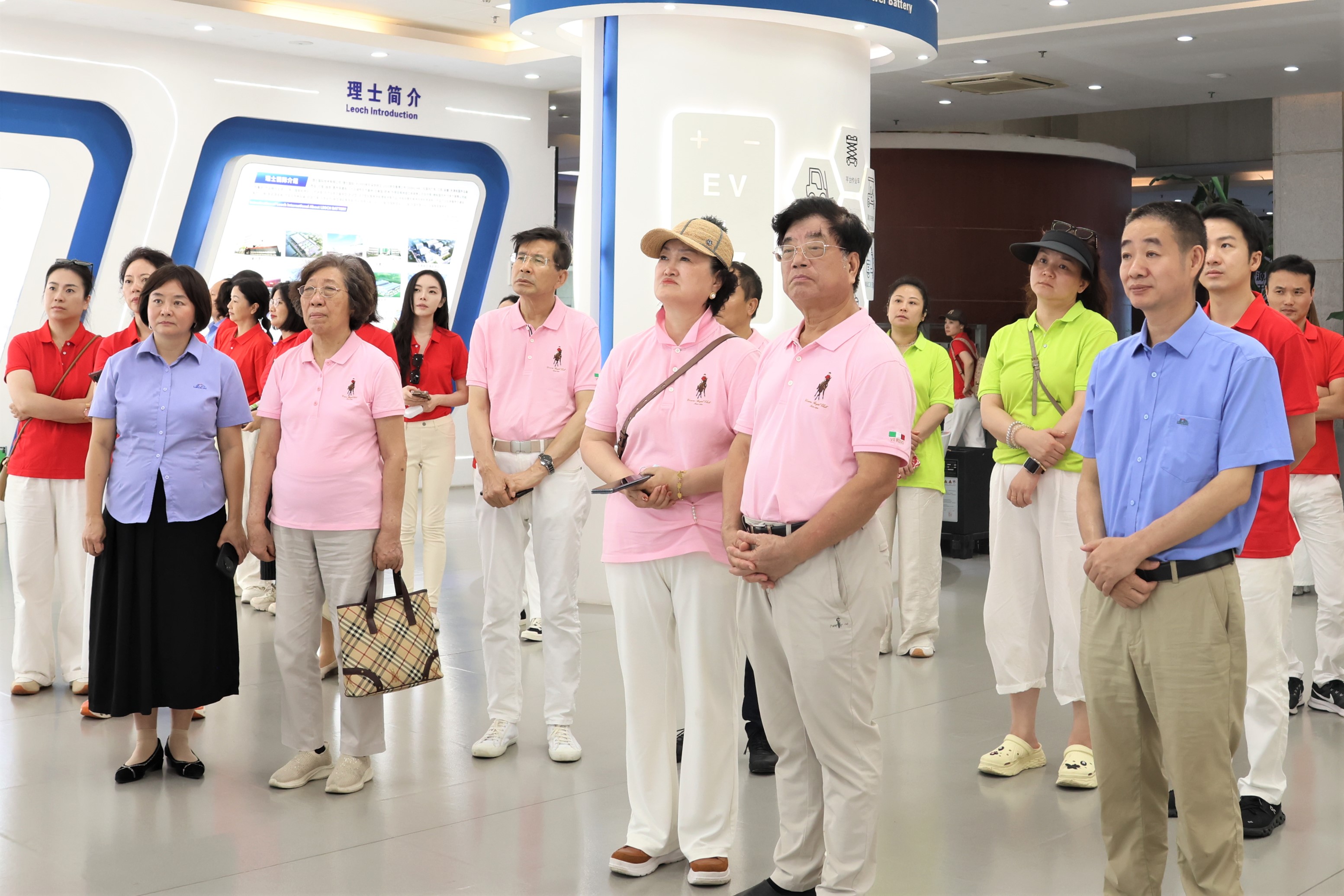 深商会企业家代表团莅临理士国际肇庆基地考察交流_江苏理士电池有限公司